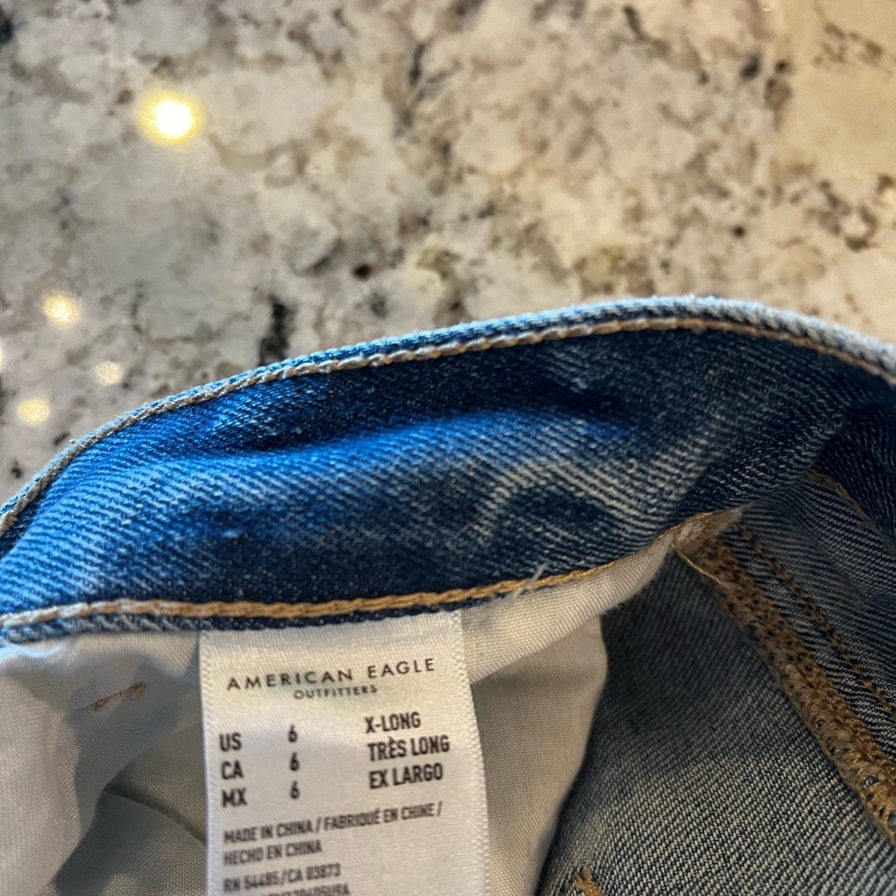 American Eagle mom jeans